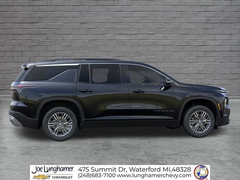 New 2027 Chevrolet Traverse LT w/ LPO, Floor Liner Package AWD/4WD image 5