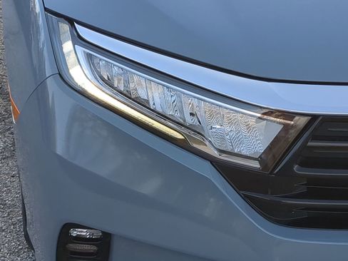 Used 2023 Honda Odyssey Elite image 8