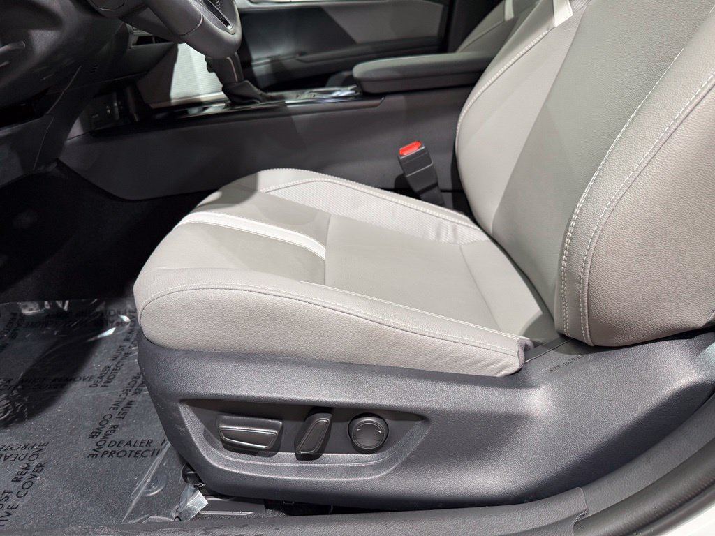 Certified 2026 Toyota Camry SE w/ Convenience Package AWD/4WD image 13