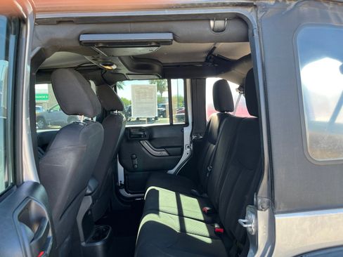 Used 2017 Jeep Wrangler Unlimited Sport w/ Max Tow Package image 17