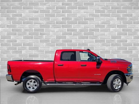 Used 2026 RAM 2500 Big Horn AWD/4WD image 4