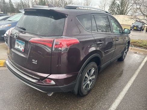 Used 2017 Toyota RAV4 XLE image 2