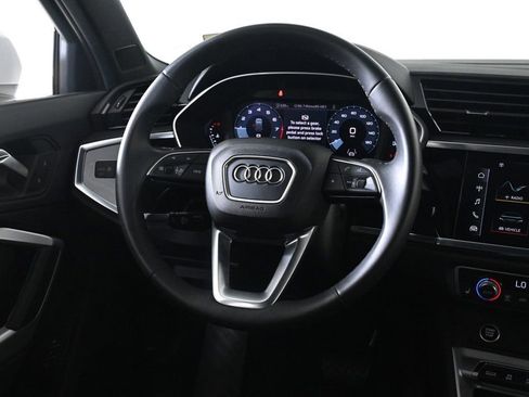 Used 2025 Audi Q3 2.0T Premium w/ Convenience Package image 10