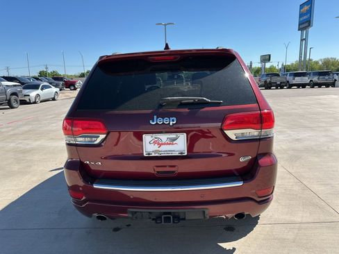 Used 2018 Jeep Grand Cherokee Overland image 4