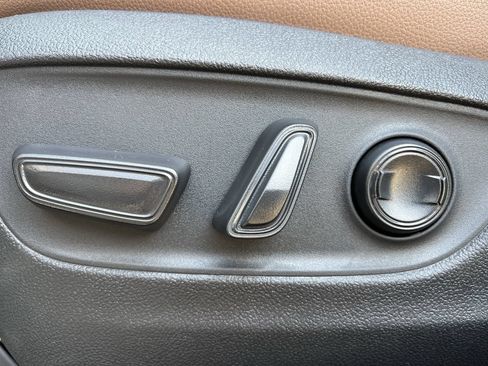 Used 2026 Toyota Grand Highlander AWD image 24