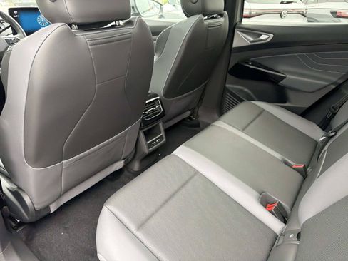 Certified 2023 Volkswagen ID.4 Pro S RWD image 10