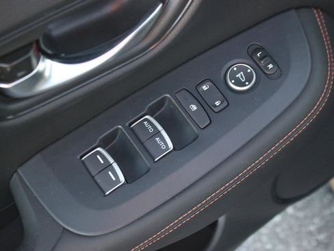 Used 2024 Honda HR-V Sport image 12