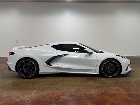 Used 2020 Chevrolet Corvette Stingray Premium Cpe w/ 3LT Preferred Equipment Group RWD image 21