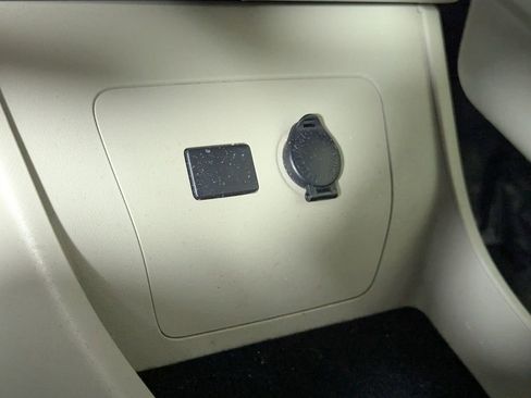 Used 2014 Toyota Prius Two image 22