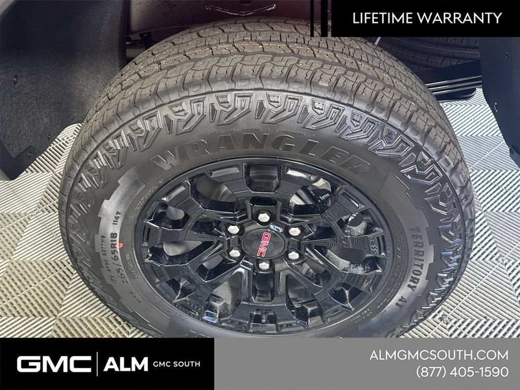 New 2026 GMC Canyon Elevation RWD image 21