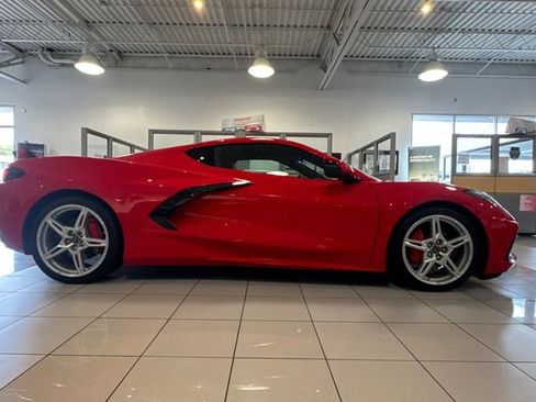 Used 2023 Chevrolet Corvette Stingray Coupe w/ 1LT RWD image 3