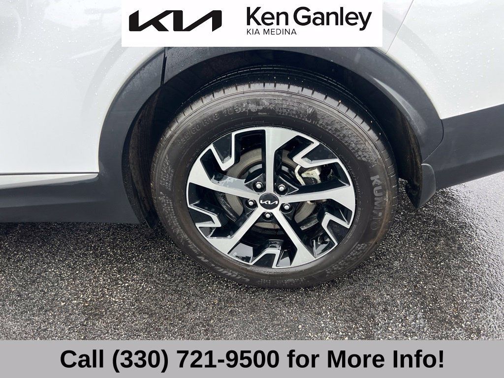 Certified 2024 Kia Sportage EX FWD image 22