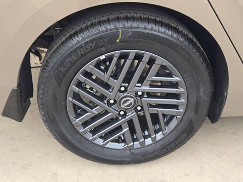 New 2026 Nissan Sentra SV w/ Floor Mat Package FWD image 21