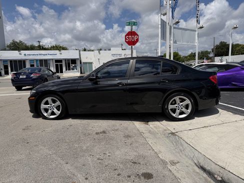 Used 2015 BMW 320i Sedan RWD image 9