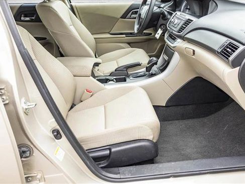 Used 2014 Honda Accord LX image 28