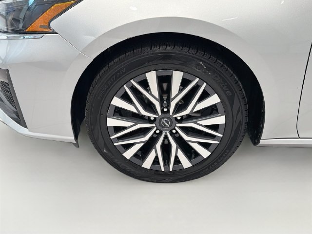 Used 2023 Nissan Altima 2.5 SV FWD image 25