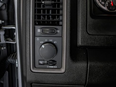 Used 2021 RAM 1500 Tradesman w/ Chrome Plus Package RWD image 25