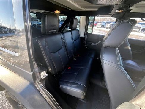 Used 2017 Jeep Wrangler Unlimited Freedom Edition image 25