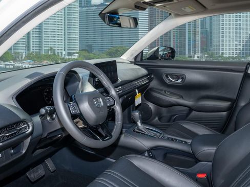 Certified 2024 Honda HR-V EX-L image 14