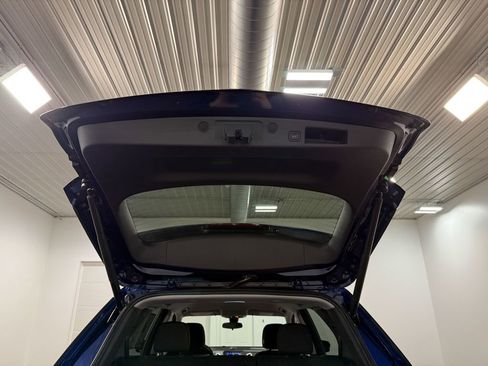 Used 2023 Chevrolet Equinox LT image 73