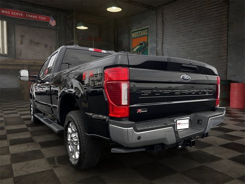 Used 2022 Ford F250 Lariat w/ Lariat Ultimate Package image 5