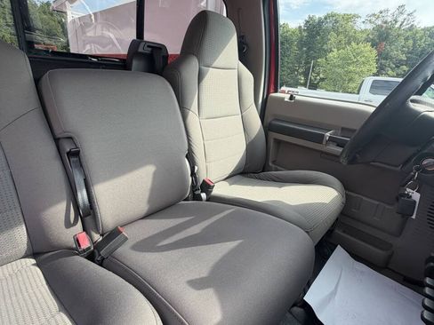 Used 2009 Ford F550 4x4 Regular Cab Super Duty image 49