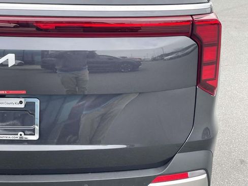 New 2026 Kia Carnival SX image 16