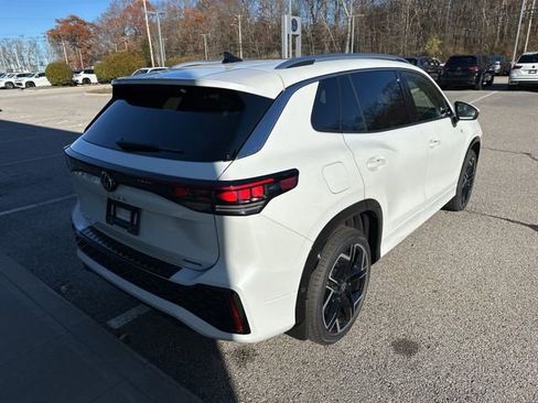 New 2026 Volkswagen Tiguan SEL R-Line image 8