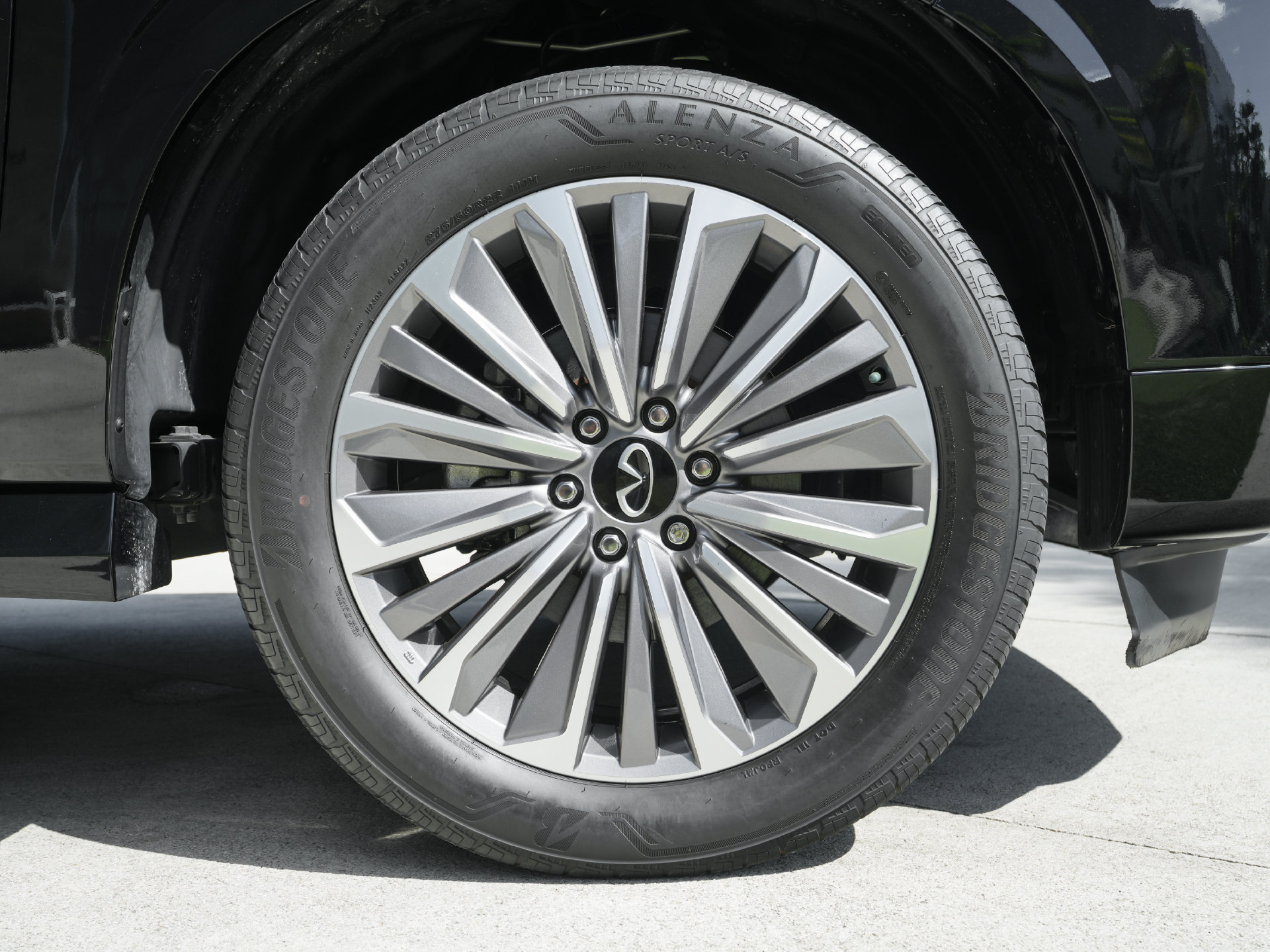 Certified 2025 INFINITI QX80 Luxe RWD image 39