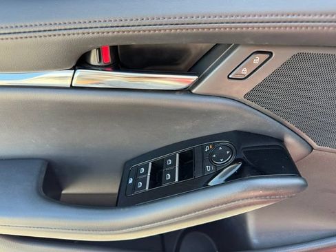 Used 2025 MAZDA MAZDA3 s FWD image 9