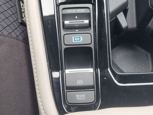 Used 2024 Honda Accord Touring image 37