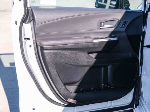 Certified 2024 Toyota Sienna XSE w/ XSE Premium Package FWD image 24