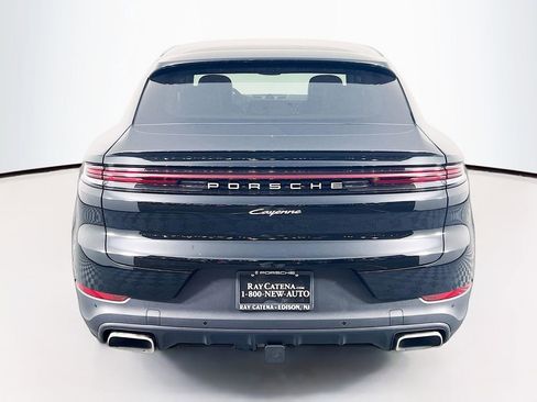 New 2026 Porsche Cayenne E-Hybrid Coupe AWD/4WD image 10