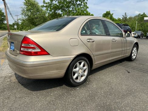 Used 2001 Mercedes-Benz C 320 Sedan image 6