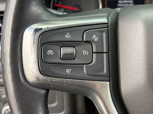 Used 2021 Chevrolet Suburban LT image 6