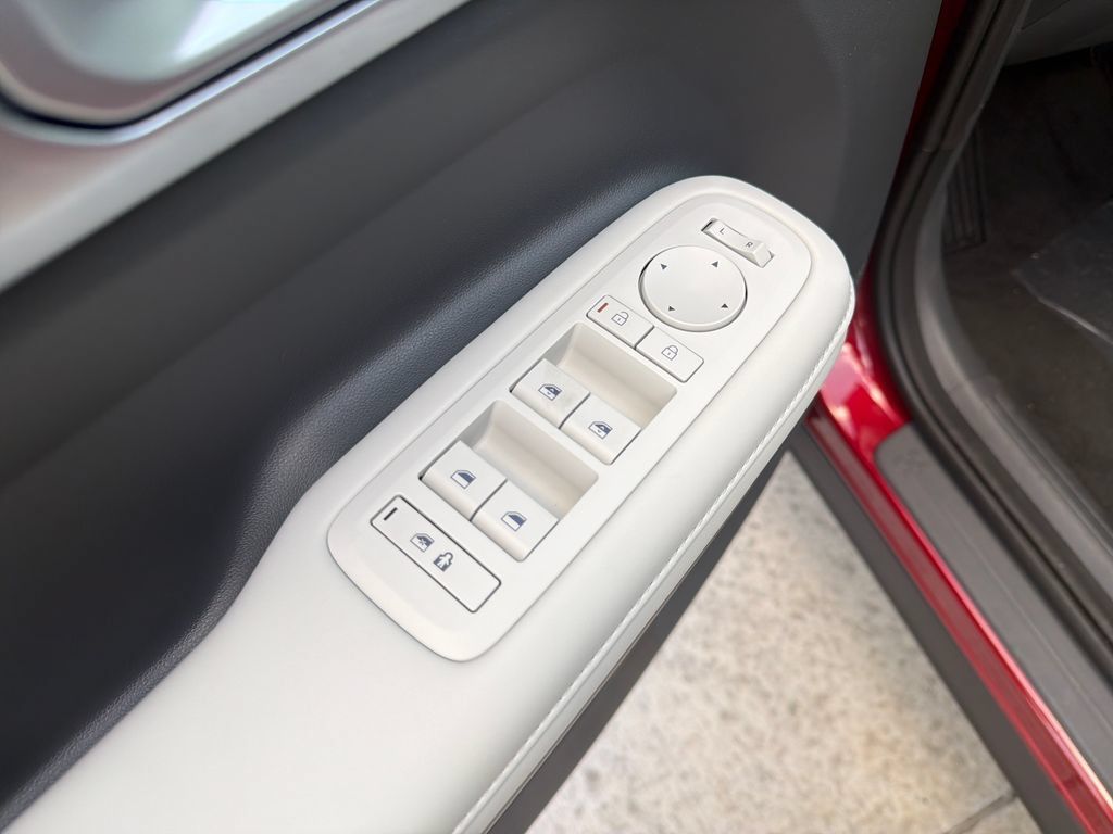 New 2027 Hyundai Santa Fe SEL FWD image 16