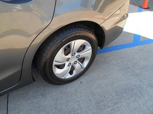 Used 2013 Honda Civic LX image 17