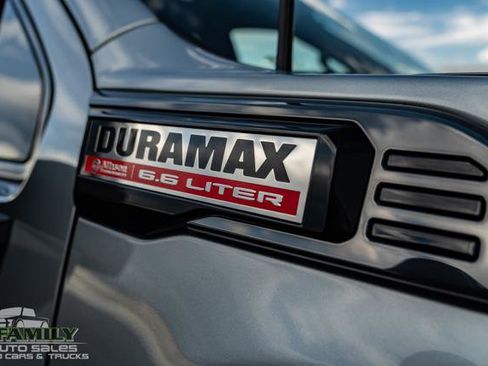 Used 2024 GMC Sierra 2500 AT4 w/ AT4 Preferred Package image 19