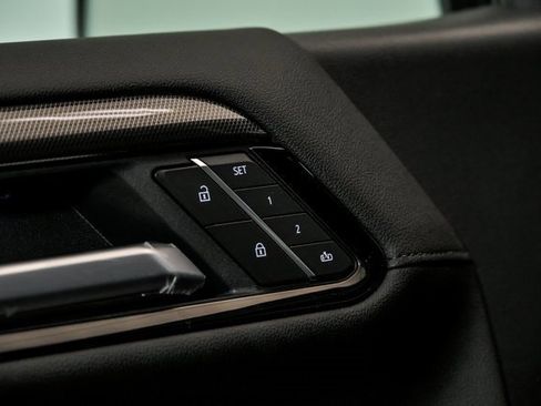 New 2026 GMC Sierra 1500 AT4 w/ Technology Package image 6