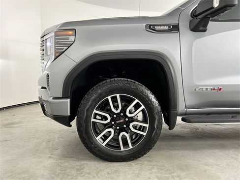 Used 2025 GMC Sierra 1500 AT4 w/ AT4 Premium Package image 34
