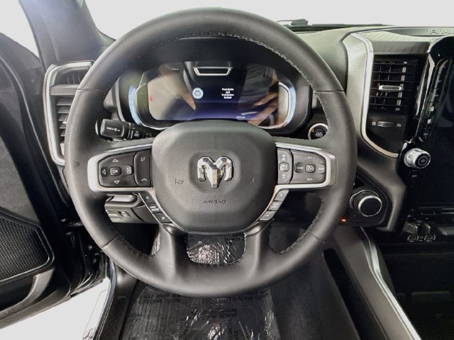 Used 2025 RAM 1500 Big Horn AWD/4WD image 11
