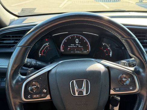 Used 2019 Honda Civic Sport image 11