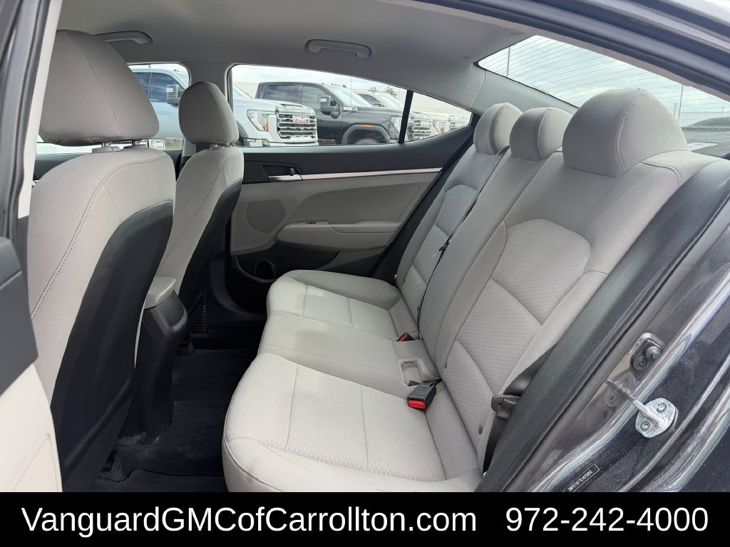 Used 2020 Hyundai Elantra SE FWD image 27
