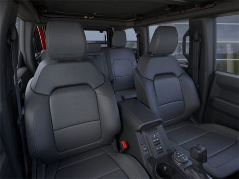 New 2025 Ford Bronco Badlands image 35