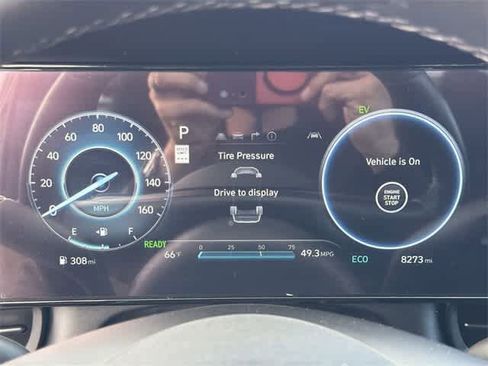 Certified 2025 Hyundai Elantra SEL image 26