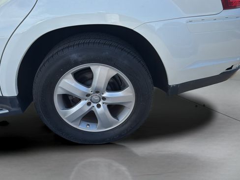 Used 2012 Mercedes-Benz GL 450 4MATIC image 17