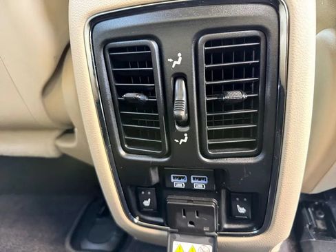 Used 2018 Jeep Grand Cherokee Limited w/ Trailer Tow Group IV RWD image 28