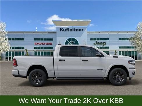 New 2026 RAM 1500 4x4 Crew Cab image 21