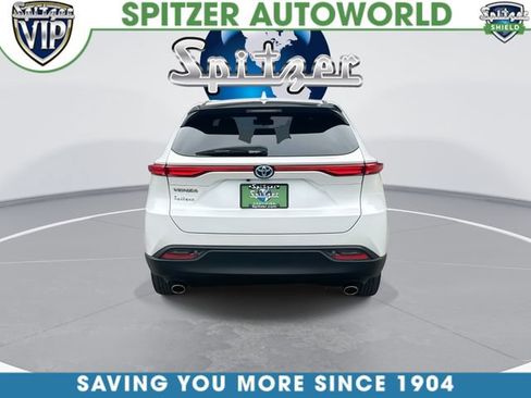 Used 2023 Toyota Venza LE AWD/4WD image 8