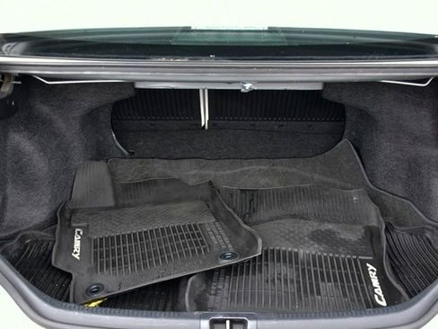 Used 2017 Toyota Camry XLE FWD image 28